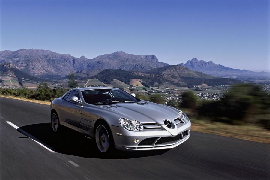  Mercedes-Benz SLR McLaren 2003 года  (фото 41 из 319)